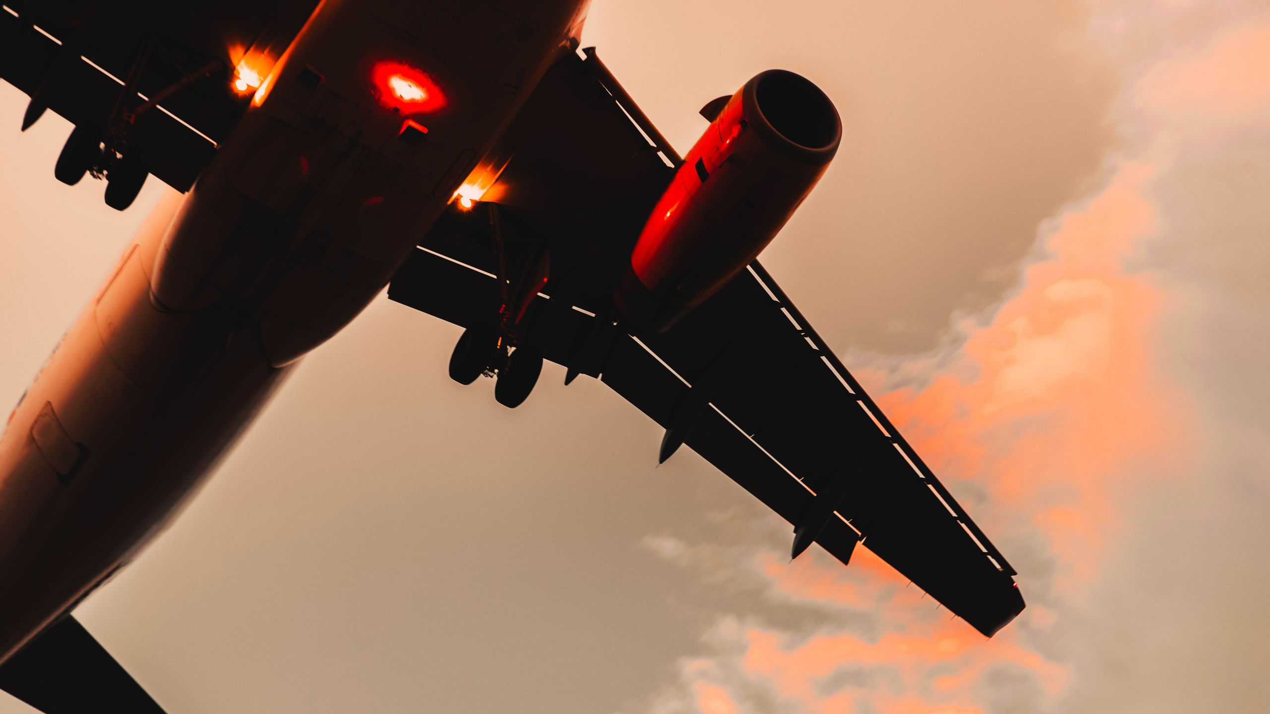 Syria says airspace partially closed 1 1336837385