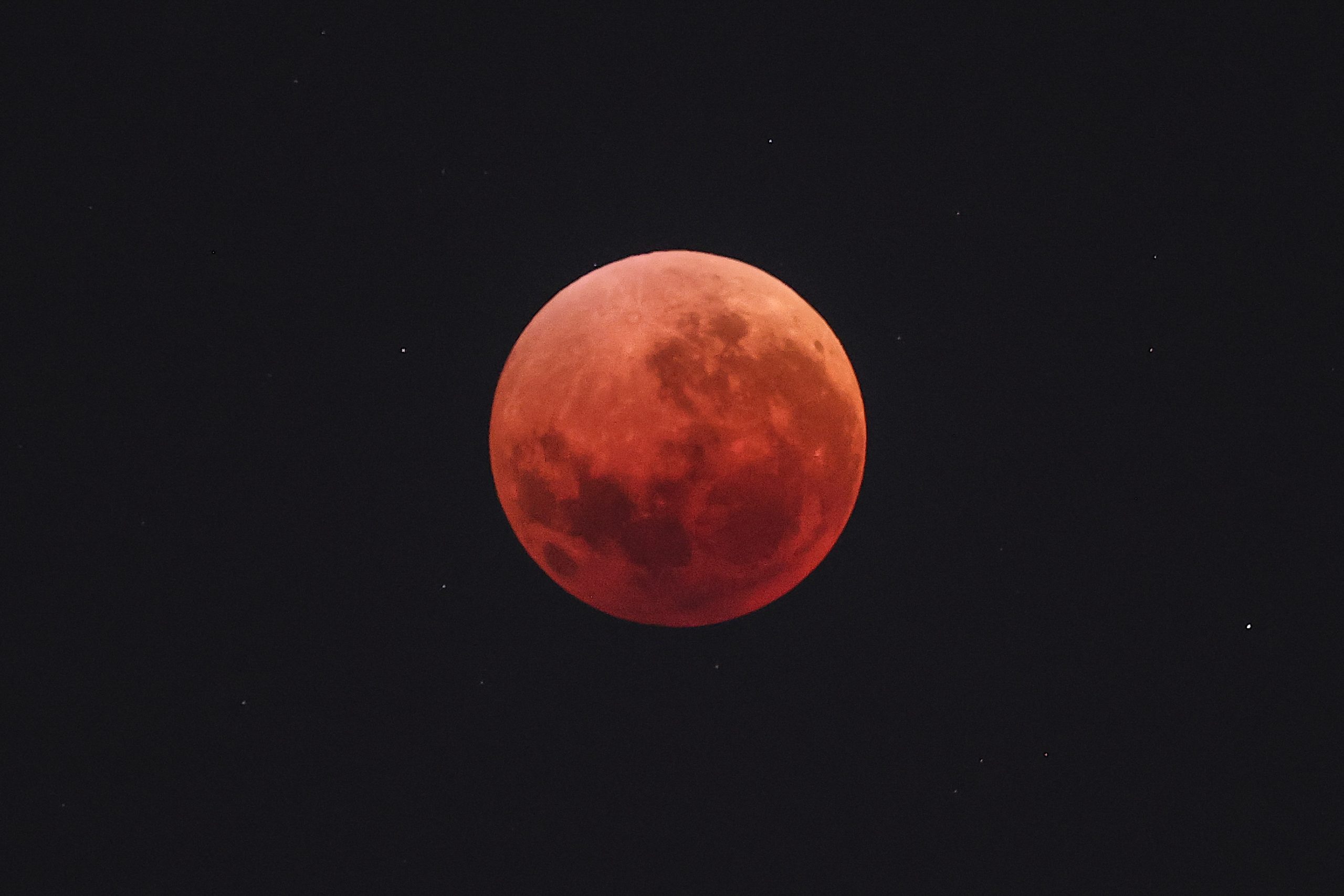 Total lunar eclipse on March 3 2026 to create reddish "blood moon" 1 Blood moon
