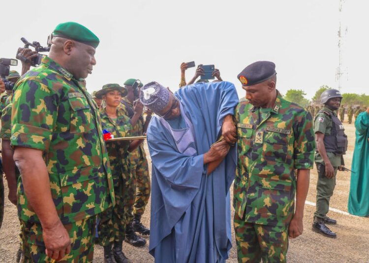 CDS Visits Kwara, Warns Terrorists In North-Central 1 CDS Visits Kwara Warns Terrorists In North Central