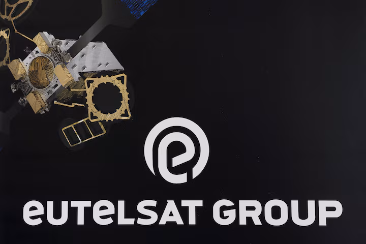Eutelsat secures 1 billion euros financing for Oneweb Satellite Procurement 10 Eutelsat secures 1 billion euros financing for Oneweb Satellite Procurement