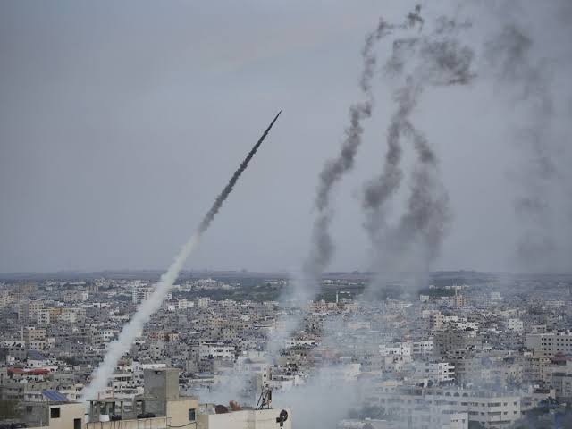 New wave of Iranian missiles target Israel: Army 1 images 14
