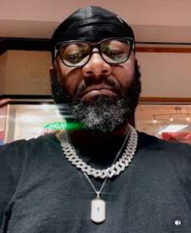 Nigerian South East Rapper, 2shotz, Slams Igbo's For Supporting APC Government 1 2shotz