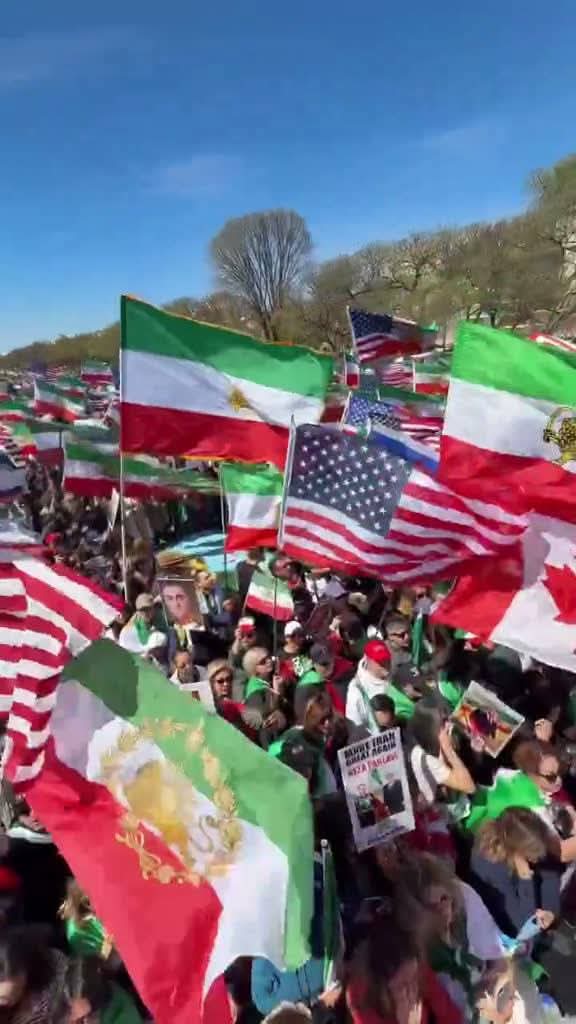 Patriotic Iranians Storm White House Lawn Demanding Freedom from Mullah Tyranny 1 FB IMG 1774823183669