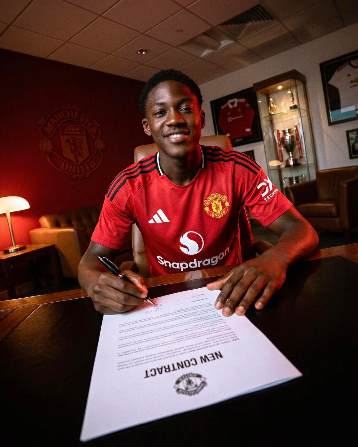 Kobbie Mainoo New Deal at Man United now Sealed for 5 years 1 FB IMG 1777381192238