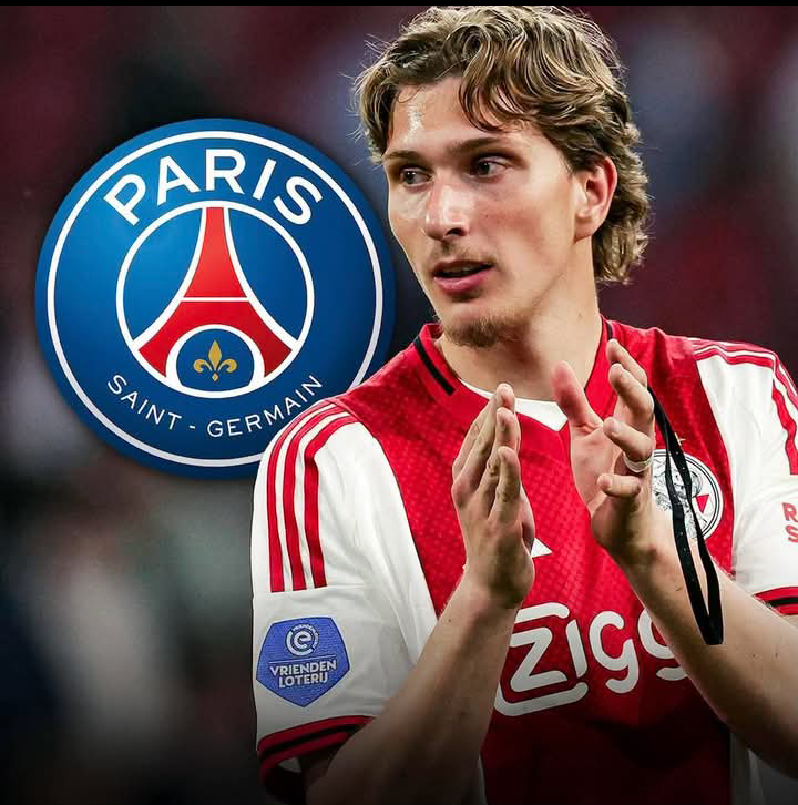Paris Saint-Germain open negotiations to sign Ajax top winger Mika Godts 1 Screenshot 20260731 223529